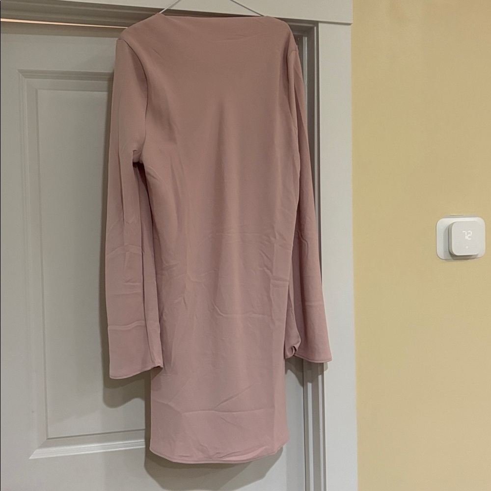 H&M Pink Long Sleeve Mini Dress -NWT. Low back. XL